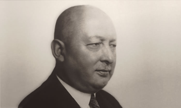 公司创办人Franz Thoma先生，1934年